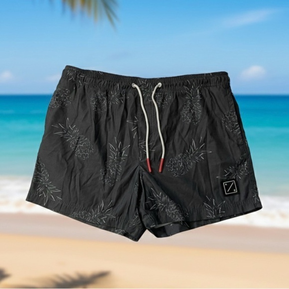 American Eagle Retro Print Swim Shorts